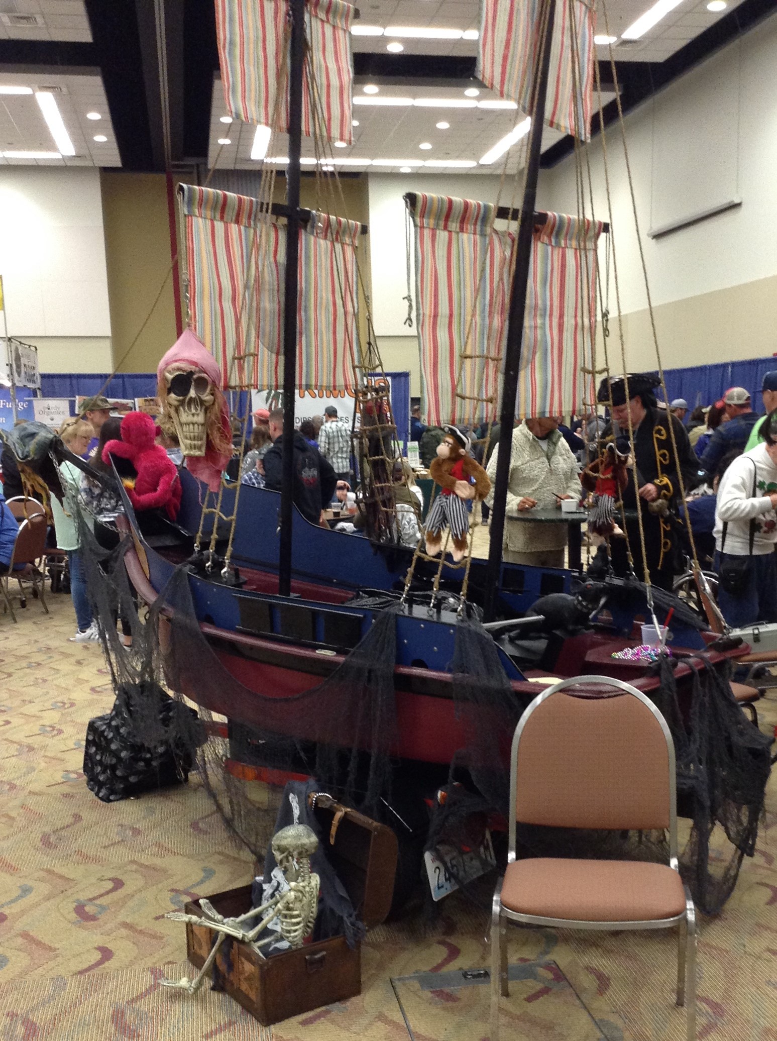 Pirate Ship at Razor Clam Festival Oceans Shores, Washington #graysharborbeaches